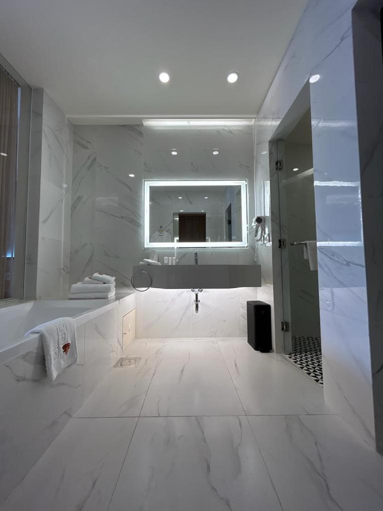 Hotel Saint Georges Beirut Al Marfa' Ngoại thất bức ảnh